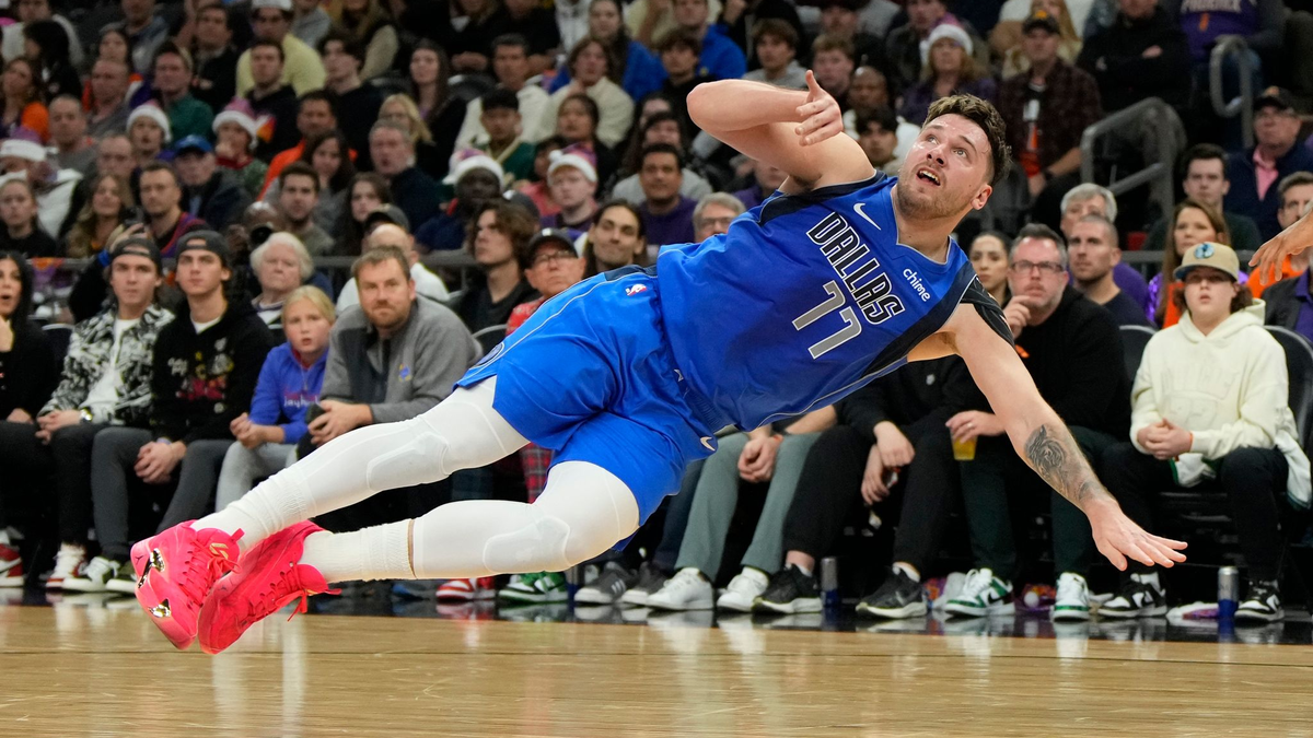 Luka Doncic von den Dallas Mavericks erzielte 50 Punkte gegen die Phoenix Suns. - Foto: Rick Scuteri/FR157181 AP/AP