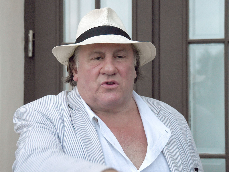 Mehrere Frauen werfen ihm unter anderem sexuelle Gewalt vor: Gérard Depardieu. - Foto: Marcus Brandt/dpa