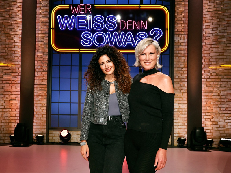 Brisantes Duell: Kamilla Senjo und Marwa Eldessouky bei Wer weiß denn sowas? / Wer weiß denn sowas? vom 2. bis 5. Januar 2024, um 18:00 Uhr, im Ersten - Foto: presseportal.de