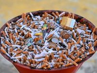 Kardiologe: Nichtraucher-Umfeld hilft beim Rauchstopp. (Archivbild) - Foto: Jens Kalaene/dpa