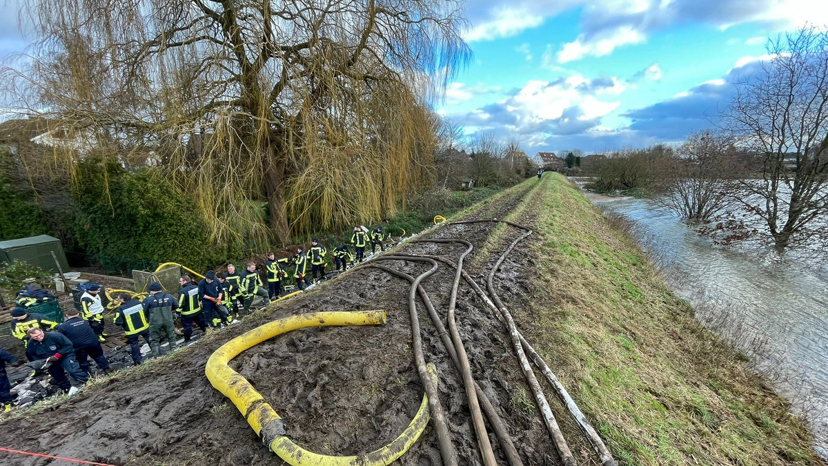 FW-BO: Überörtlicher Einsatz der Feuerwehr Bochum im Rahmen der Hochwasserlage in Hamm - Abschlussmeldung - Foto: presseportal.de