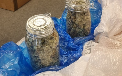 HZA-KI: Gebrauchte Home Accessories entpuppen sich als 2,023 kg Cannabis - Foto: presseportal.de