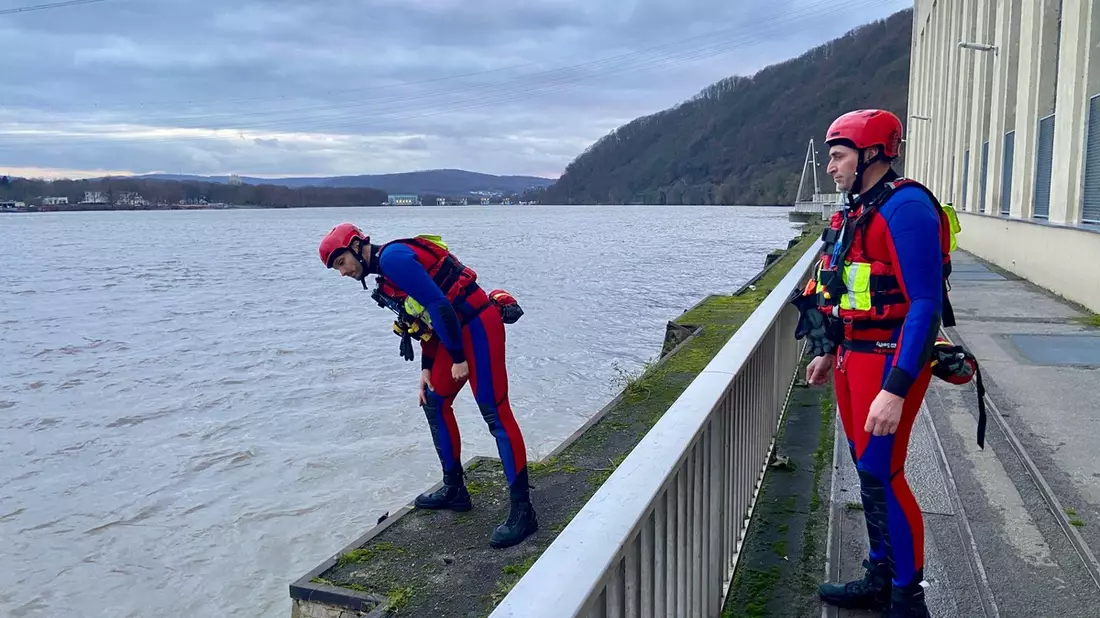 FW-EN: Wasserrettung am Hengsteysee - Bild: presseportal.de