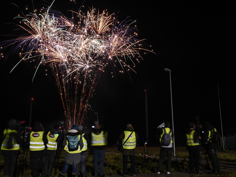 Die Feuerwerkbranche rechnet mit ähnlich guten Umsätzen wie 2022. - Foto: Lars Penning/dpa