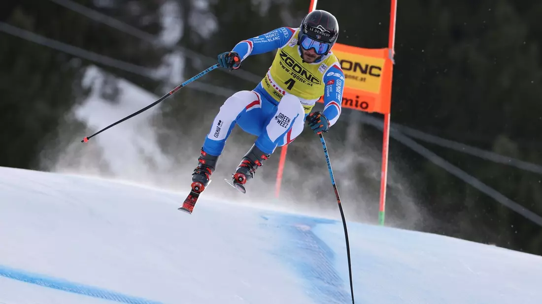 Cyprien Sarrazin bei der Abfahrt in Bormio. - Bild: Marco Trovati/AP/dpa