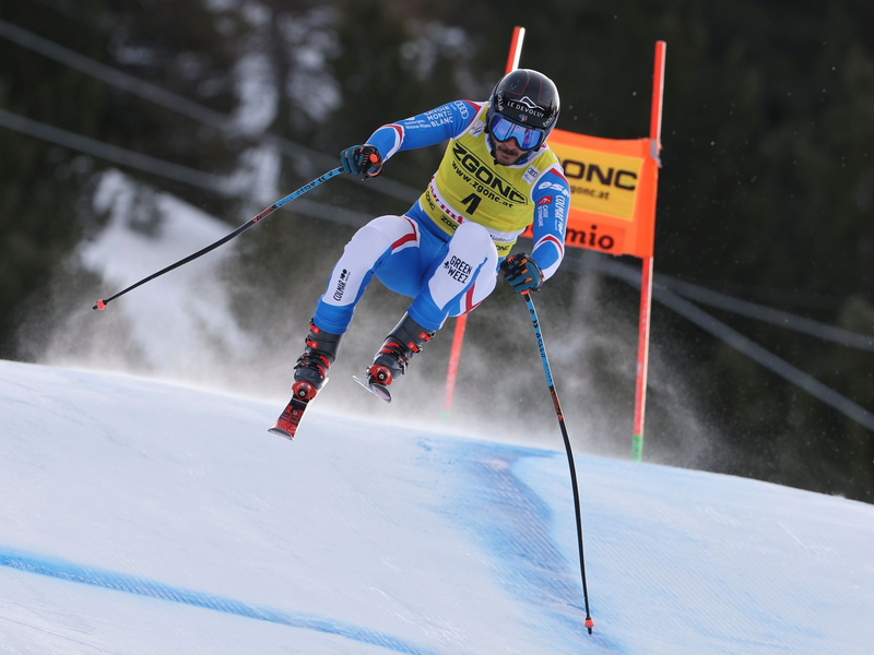 Cyprien Sarrazin bei der Abfahrt in Bormio. - Foto: Marco Trovati/AP/dpa