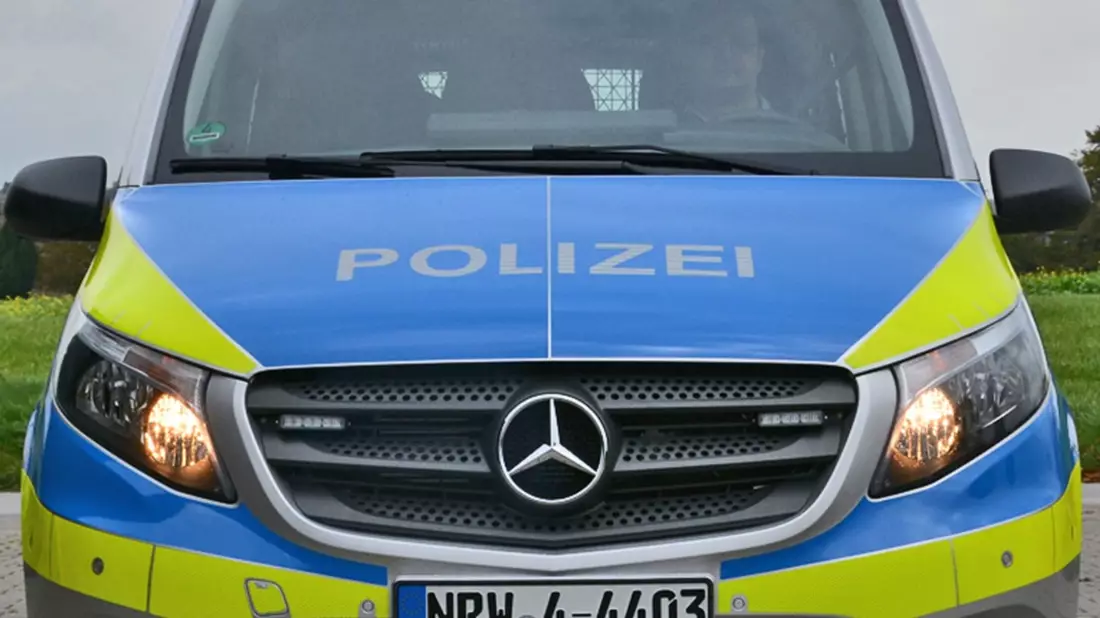 POL-ME: Fast doppelt so schnell wie erlaubt: Porschefahrer droht hohe Buße - Heiligenhaus - 2312108 - Bild: presseportal.de
