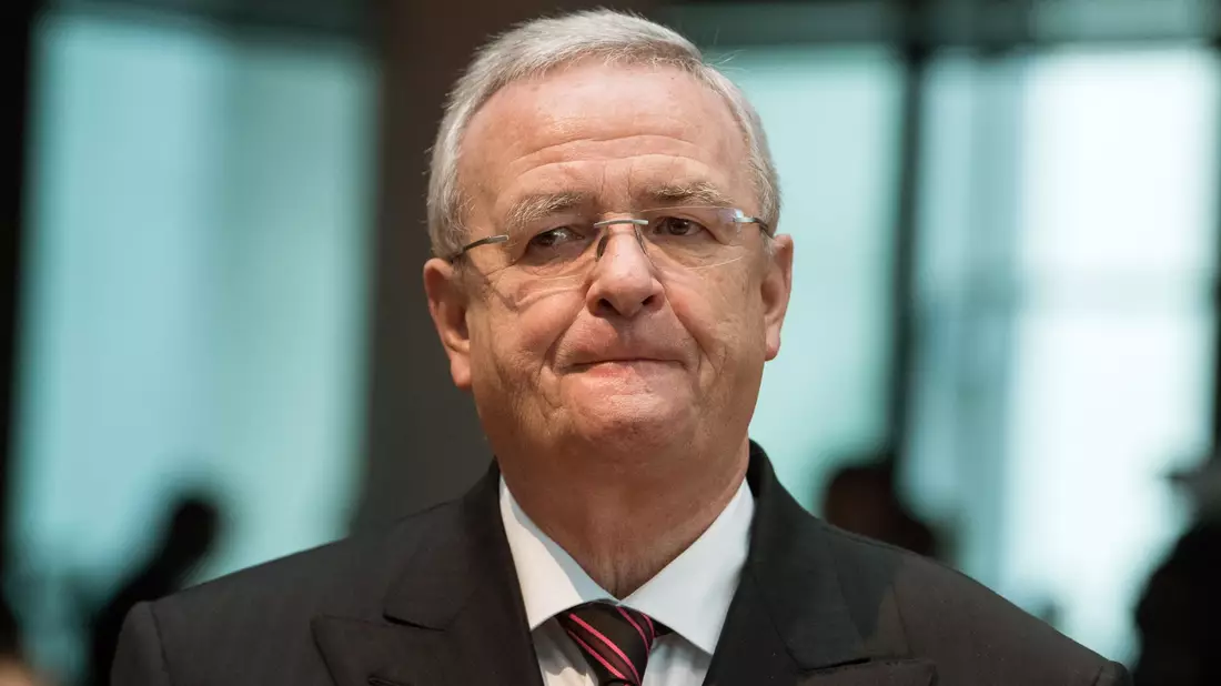 Im milliardenschweren Investorenprozess vor dem Oberlandesgericht Braunschweig soll Ex-VW-Chef Martin Winterkorn am 14. und 15. Februar als Zeuge gehört werden. - Bild: picture alliance / Bernd von Jutrczenka/dpa
