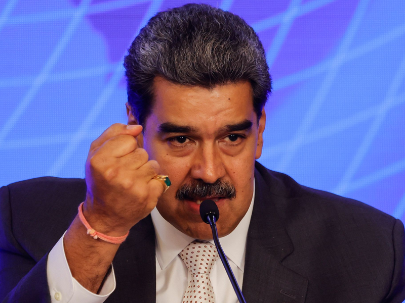 Venezuelas Präsident Nicolas Maduro ordnet eine Militärübung an. - Foto: Jesus Vargas/dpa