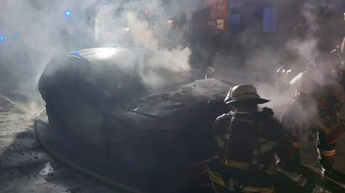 FW Bocholt: Fahrzeugbrand - Bild: presseportal.de