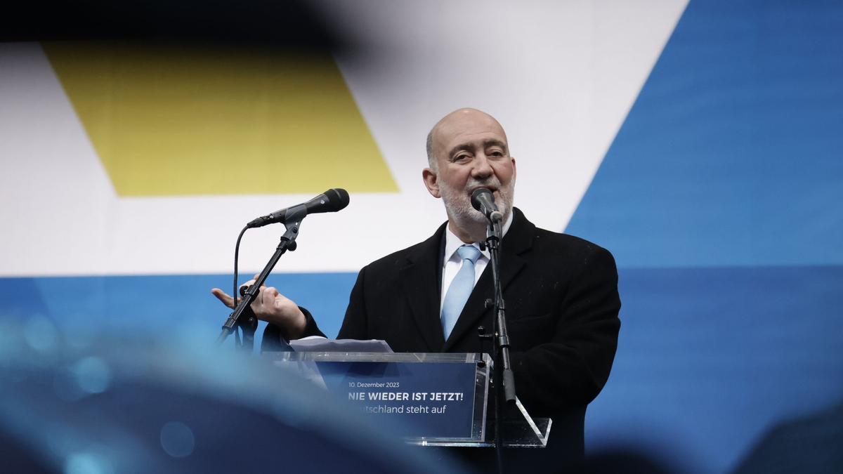 «Die Angst ist wirklich da», sagt Israels Botschafter Ron Prosor. - Foto: Carsten Koall/dpa