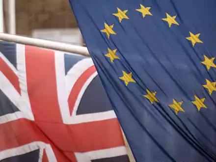 Schülerreisen aus EU-Staaten nach Großbritannien sollen wieder leichter werden. - Foto: Stefan Rousseau/PA Wire/dpa