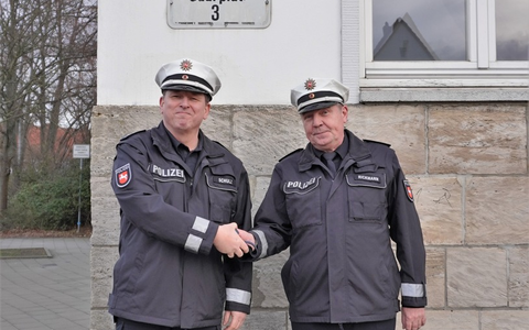 POL-BS: Wachablösung in der PSt Lehndorf - Foto: presseportal.de