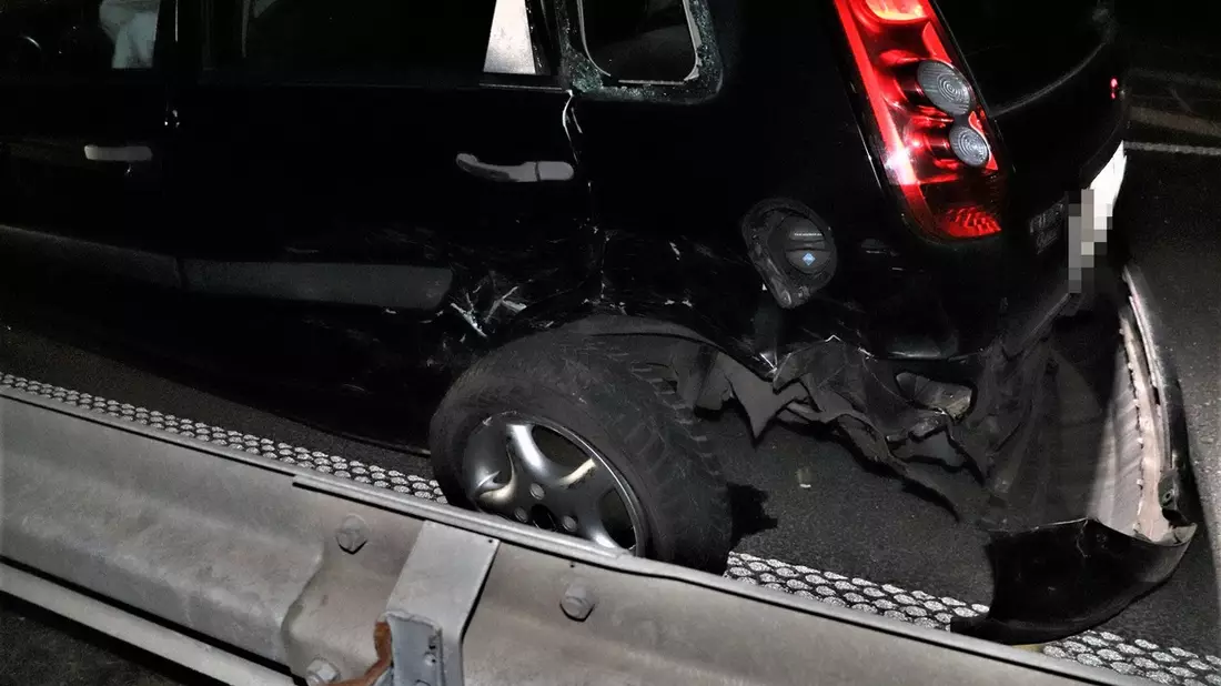 POL-HX: Unfall auf der B 239 - Bild: presseportal.de