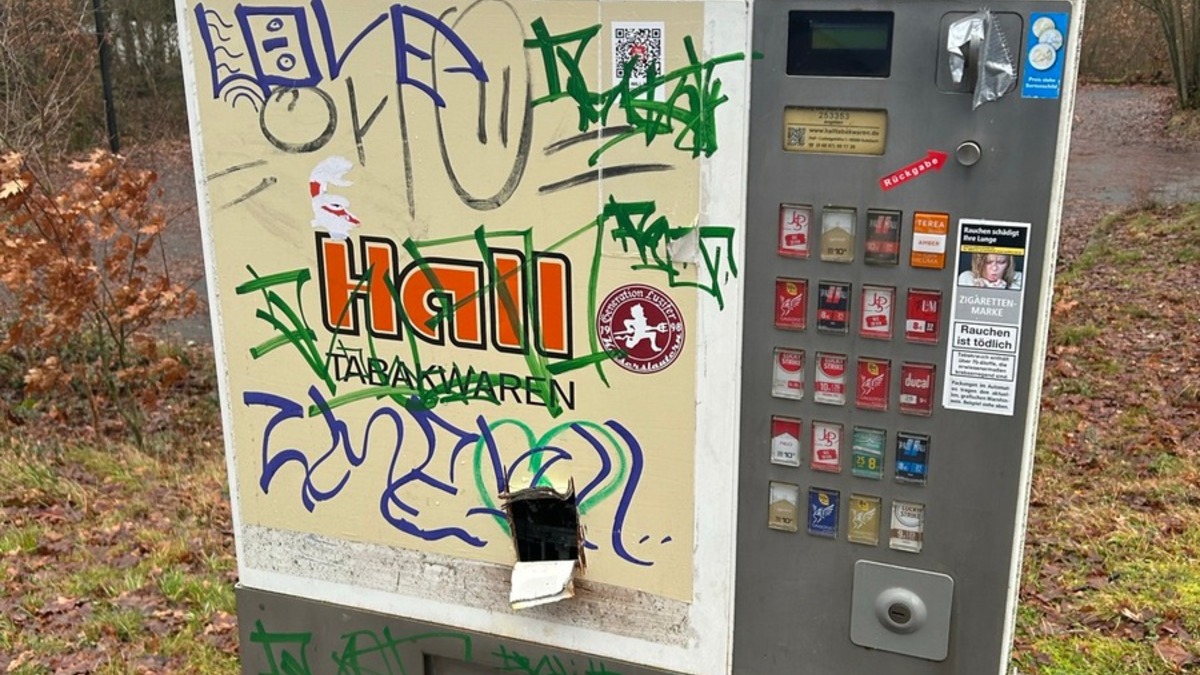 POL-PDTR: Diebstahl aus Zigarettenautomat - Zeugen gesucht! - Foto: presseportal.de