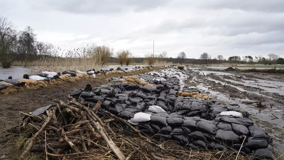 FW Flotwedel: 6. Lagemeldung zur Hochwasserlage in der Samtgemeinde Flotwedel - Bild: presseportal.de