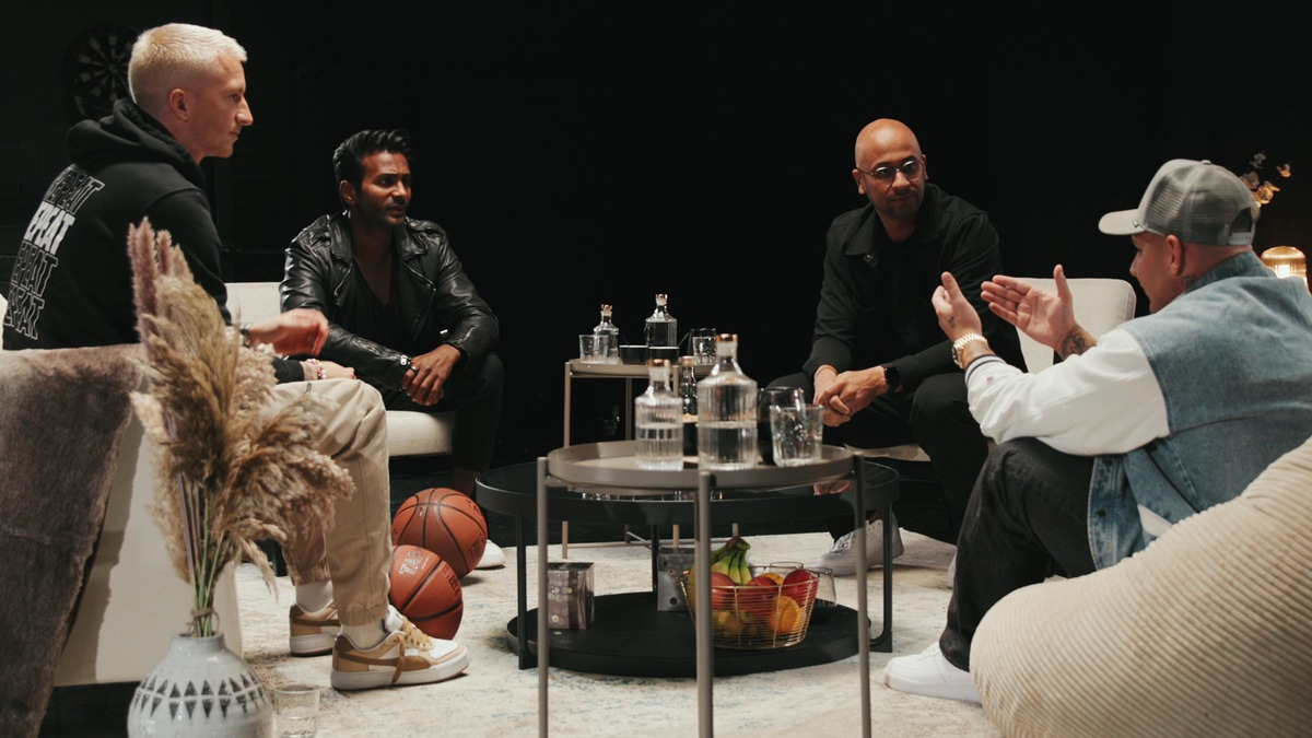 Marco Reus und Biyon Kattilathu laden in eine neue Show ein - UNSPOKEN ist emotional, nah und vor allen Dingen ehrlich - eine neue Talkshow, die ihre Gäste in ihren Bann zieht - Foto: presseportal.de