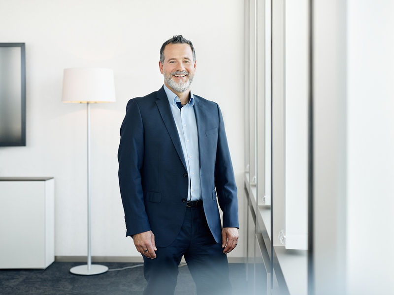 Debeka-Vorstand Ralf Degenhart feiert 25-jähriges Dienstjubiläum - Foto: presseportal.de