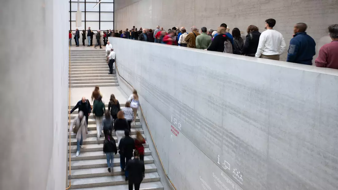 Die Häuser der Stiftung Preußischer Kulturbesitz - wie hier das Pergamonmuseum - sind ein Publikumsmagnet mit zuletzt rund vier Millionen Besuchen. - Bild: Sebastian Christoph Gollnow/dpa