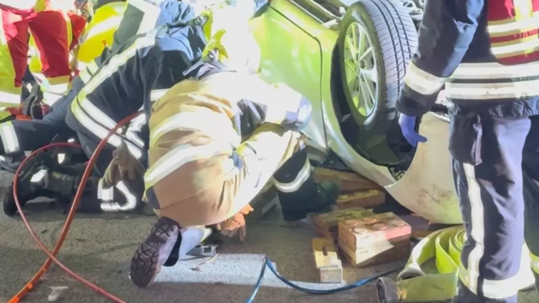 FW-GE: Schwerer Verkehrsunfall mit eingeklemmter Person - Bild: presseportal.de
