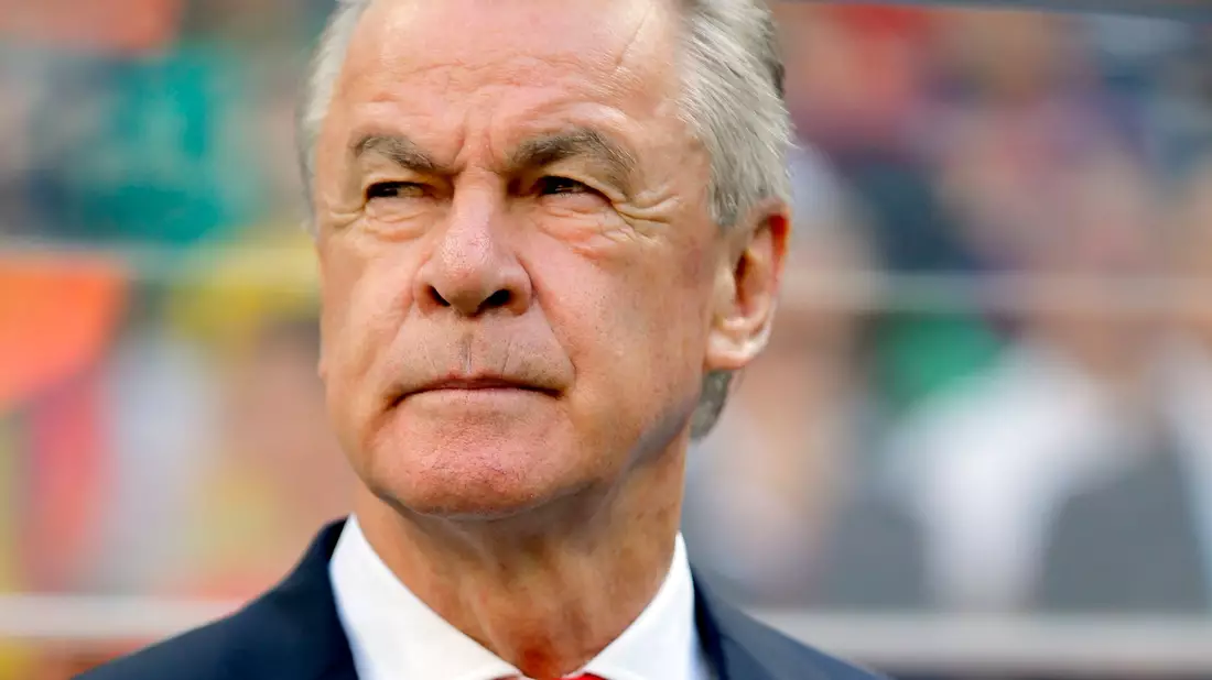 Der frühere Top-Trainer Ottmar Hitzfeld (Archivfoto) lobt die Arbeit von Leverkusen-Coach Xabi Alonso. - Bild: Robert Ghement/EPA/dpa/Archiv