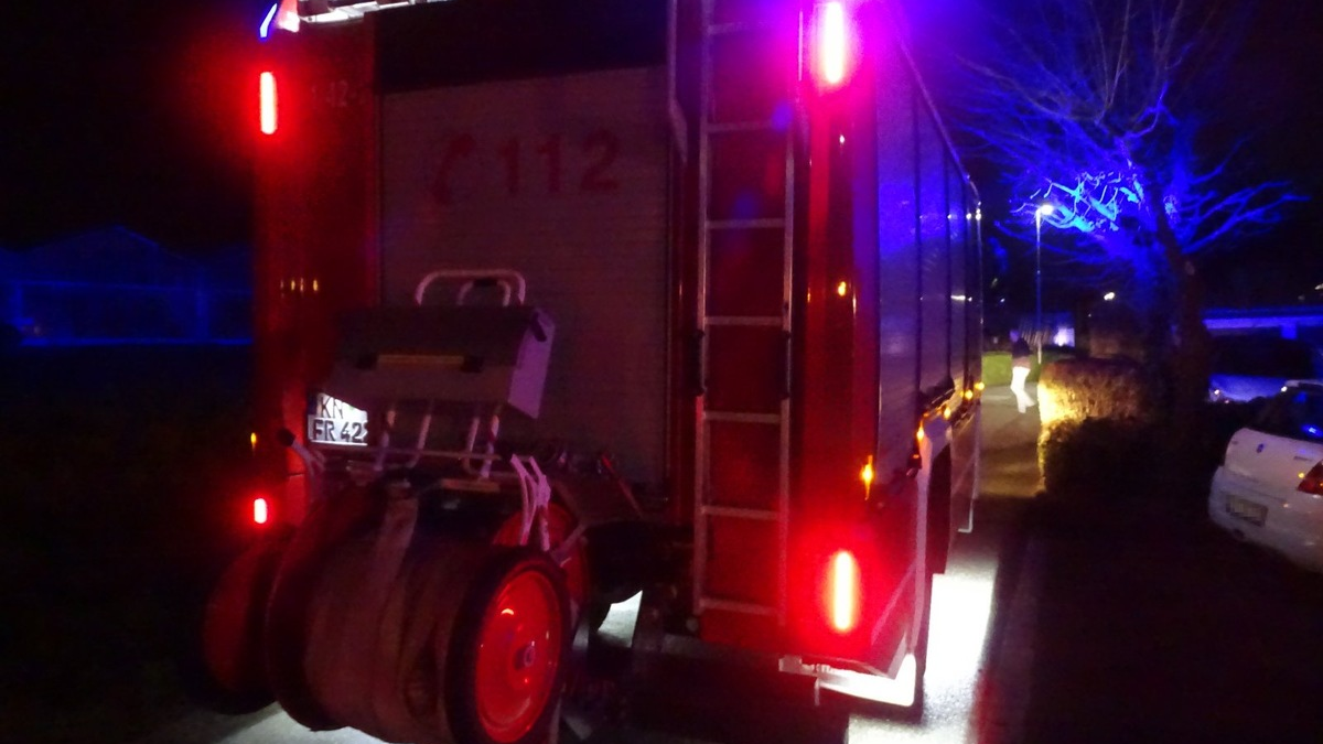 FW Reichenau: Nottüröffnung zur Unterstützung Rettungsdienst, Reichenau-Mittelzell, 28.12.2023 - Foto: presseportal.de