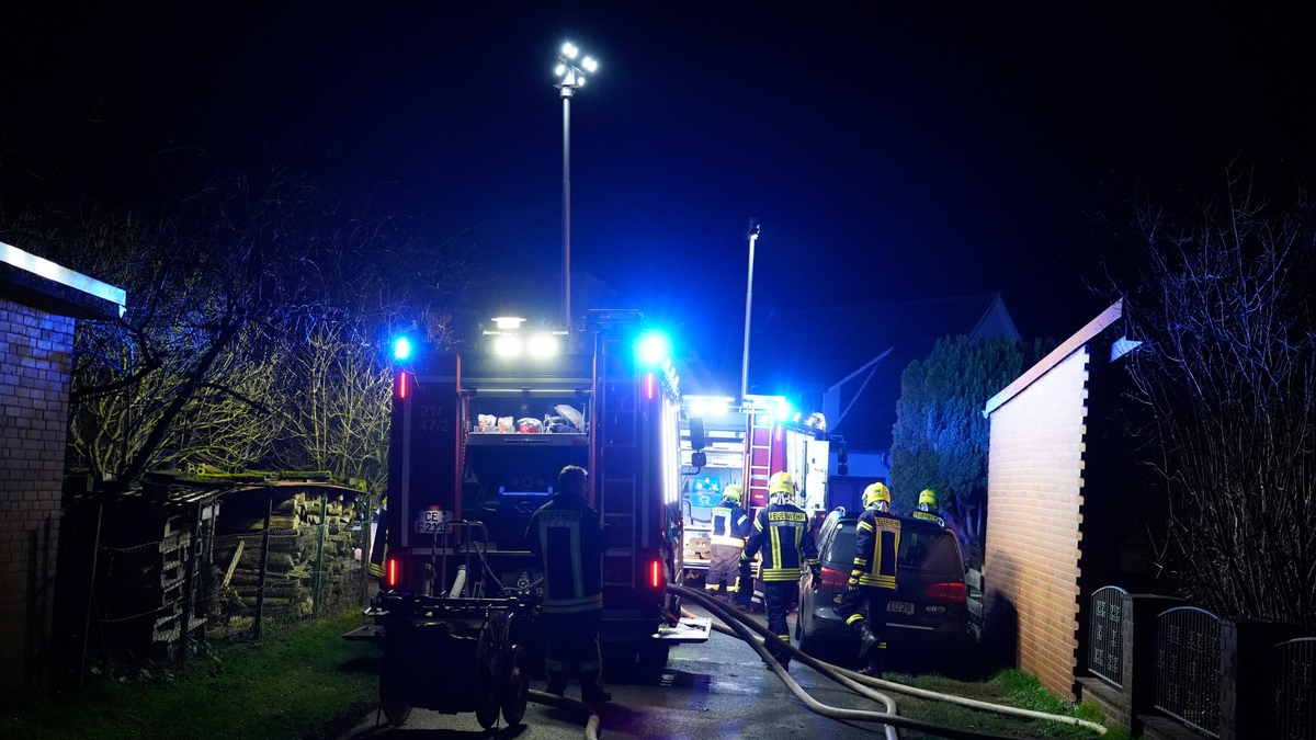 FW Flotwedel: Bisher zwei Brandeinsätze in der Silvesternacht - Foto: presseportal.de