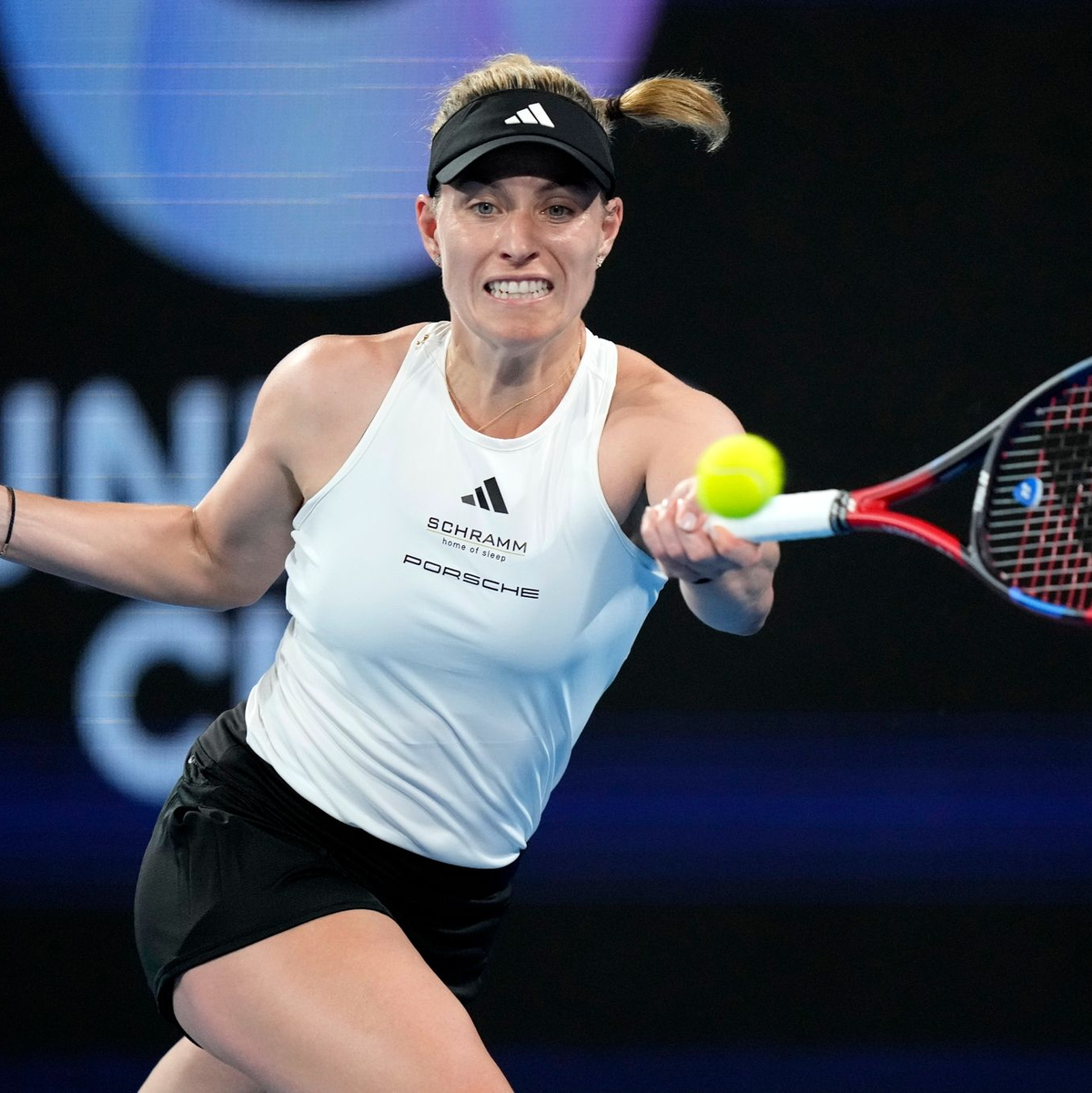 Verlor auch ihr zweites Einzel-Match nach ihrem Comeback: Angelique Kerber. - Foto: Rick Rycroft/AP/dpa