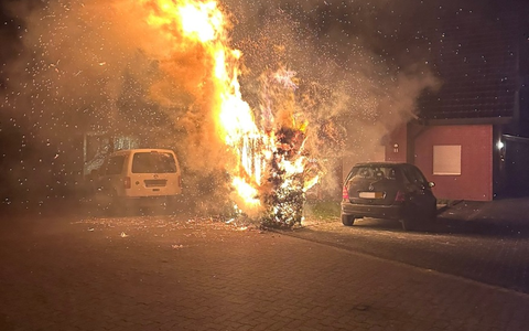 FW-DT: Kleinbrände in der Silvesternacht - Foto: presseportal.de