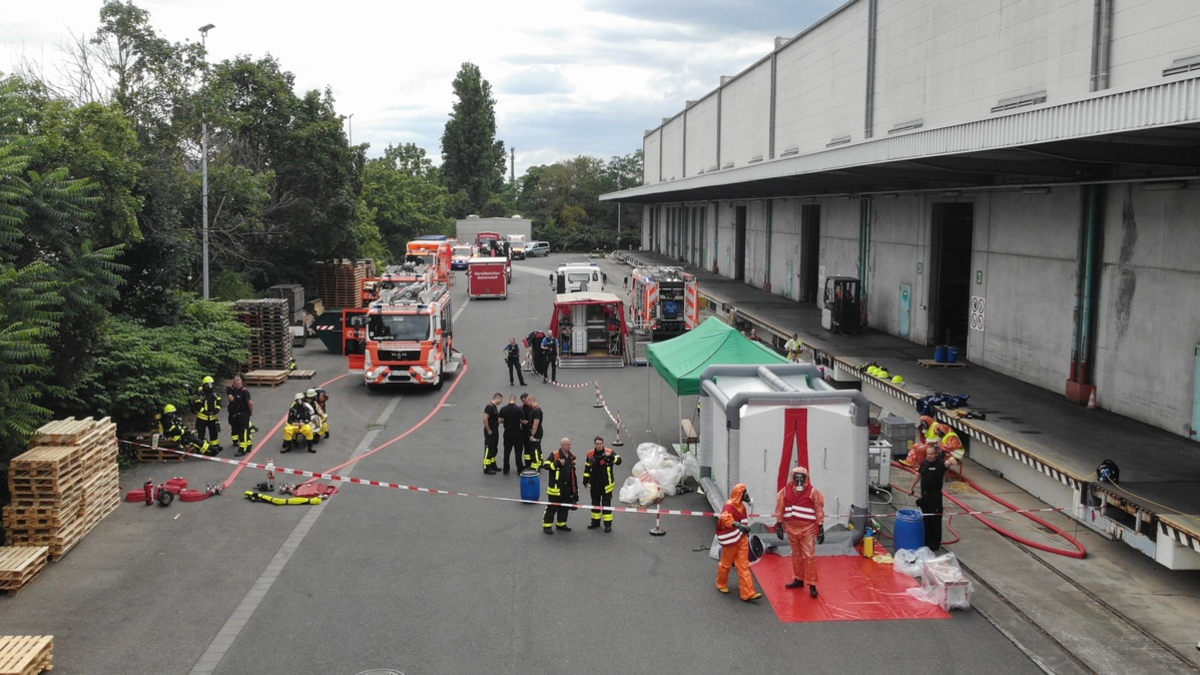FW-F: Neuer Führungsdienst der Feuerwehr Frankfurt im Einsatz - Foto: presseportal.de