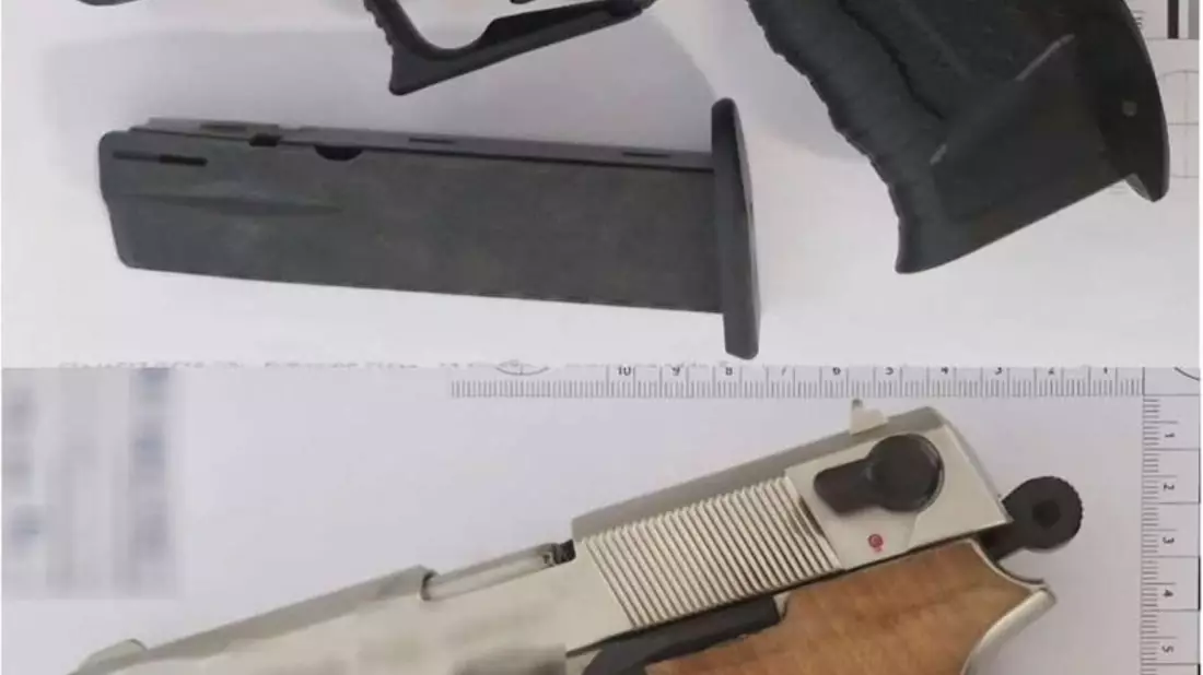 BPOL NRW: Bundespolizei stellt zwei Schreckschusspistolen am Hauptbahnhof Essen sicher - Bild: presseportal.de