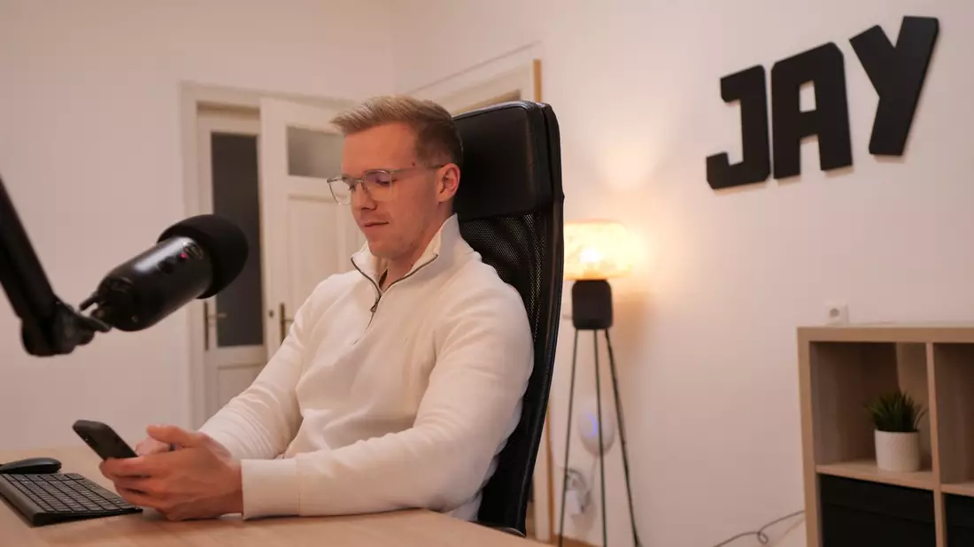 JAY Solution GmbH: Warum Headhunter und Personalvermittler für Steuerberater keine Lösung sind - Bild: presseportal.de