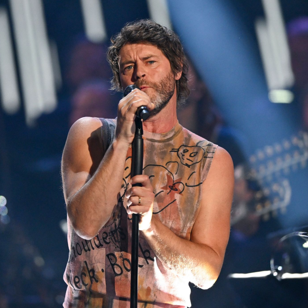 Howard Donald von Take That denkt manchmal auf der Bühne an ganz andere Sachen. - Foto: Hendrik Schmidt/dpa