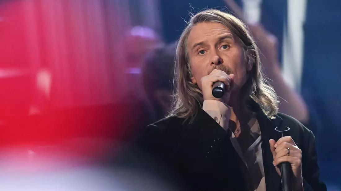 Mark Owen von Take That ist auf der Bühne immer voll bei der Sache. - Bild: Hendrik Schmidt/dpa