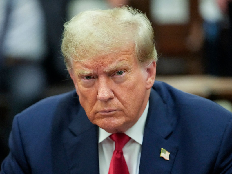 Anhänger von Donald Trump hatten am 6. Januar 2021 gewaltsam den Parlamentssitz in Washington gestürmt. - Foto: Mary Altaffer/POOL AP/dpa