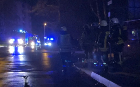 FW-EN: Gemeldete Rauchentwicklung aus dem Fenster eines Hochhauses - Foto: presseportal.de