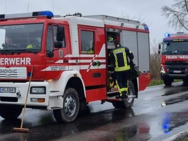 FW Selfkant: Tödlicher Verkehrsunfall auf der L228 zwischen Saeffelen und Bocket - Foto: presseportal.de