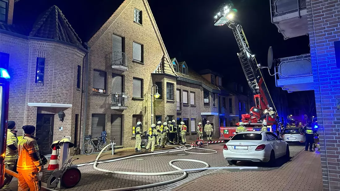 FF Goch: 5 Verletzte bei Wohnungsbrand - Bild: presseportal.de