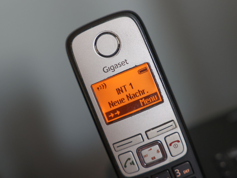 Die Gigaset AG hatte im September einen Insolvenzantrag gestellt und ist nach eigenen Angaben zahlungsunfähig. - Foto: Jörg Carstensen/dpa