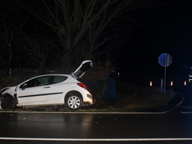 POL-DN: Zusammenstoß im Einmündungsbereich - Foto: presseportal.de