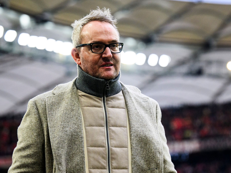 VfB-Boss Alexander Wehrle ist sich sicher: Coming-outs aktiver Fußballprofis werden kommen. - Foto: Tom Weller/dpa