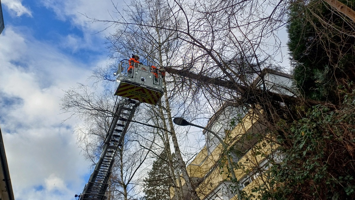 FW-EN: Wetter - Drei Einsätze am Mittwochvormittag - Foto: presseportal.de