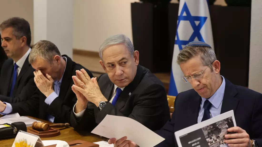 Ein weiteres Urteil des Obersten Gerichts in Tel Aviv durchkreuzt die Pläne des israelischen Premierministers Benjamin Netanjahu und seines Kabinetts. - Bild: Menahem Kahana/Pool AFP/AP/dpa