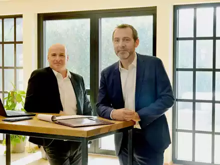 Halbjahresresümee und 1 Mio. Euro an Rechnungen abgewickelt:  Online-Finanzierungsplattform anodu zieht erste Erfolgsbilanz - Foto: presseportal.de