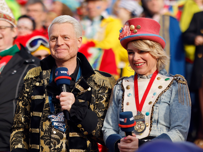 Neues Team für den Kölner Rosenmontagszug: Sabine Heinrich kommentiert mit Guido Cantz - Foto: presseportal.de