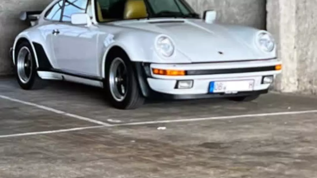 POL-E: Mülheim an der Ruhr: Unbekannte stehlen hochwertigen Porsche Oldtimer - Zeugenaufruf - Bild: presseportal.de