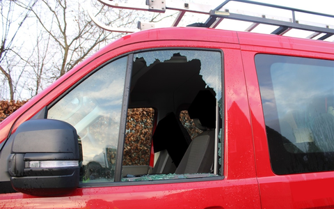 POL-MI: Mehrere Fahrzeugaufbrüche in der Nacht zu Mittwoch - Foto: presseportal.de