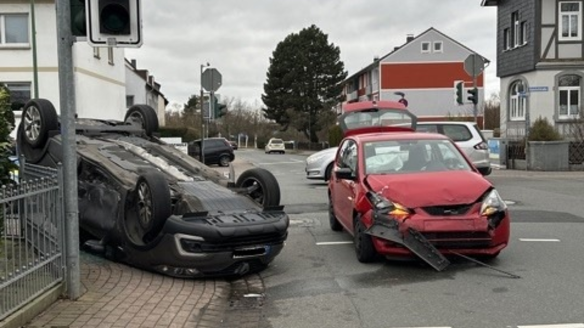 POL-NI: Bad Nenndorf - Verkehrsunfall Kreuzung Horster Straße - Foto: presseportal.de