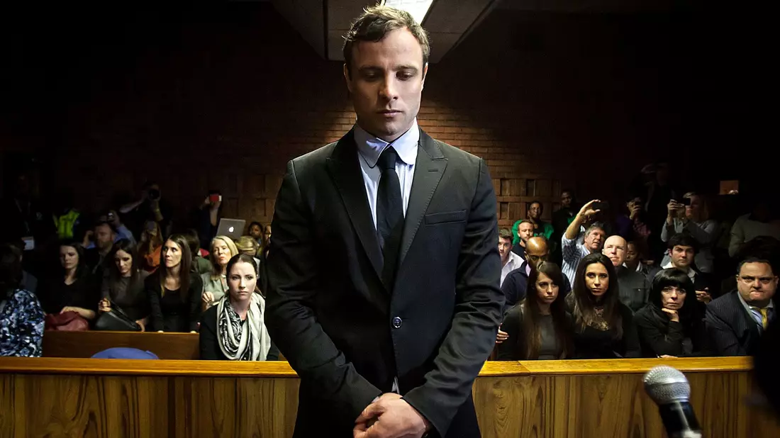 Fast elf Jahre nach dem gewaltsamen Tod seiner damaligen Freundin ist Oscar Pistorius auf Bewährung freigekommen. - Bild: --/epa/dpa