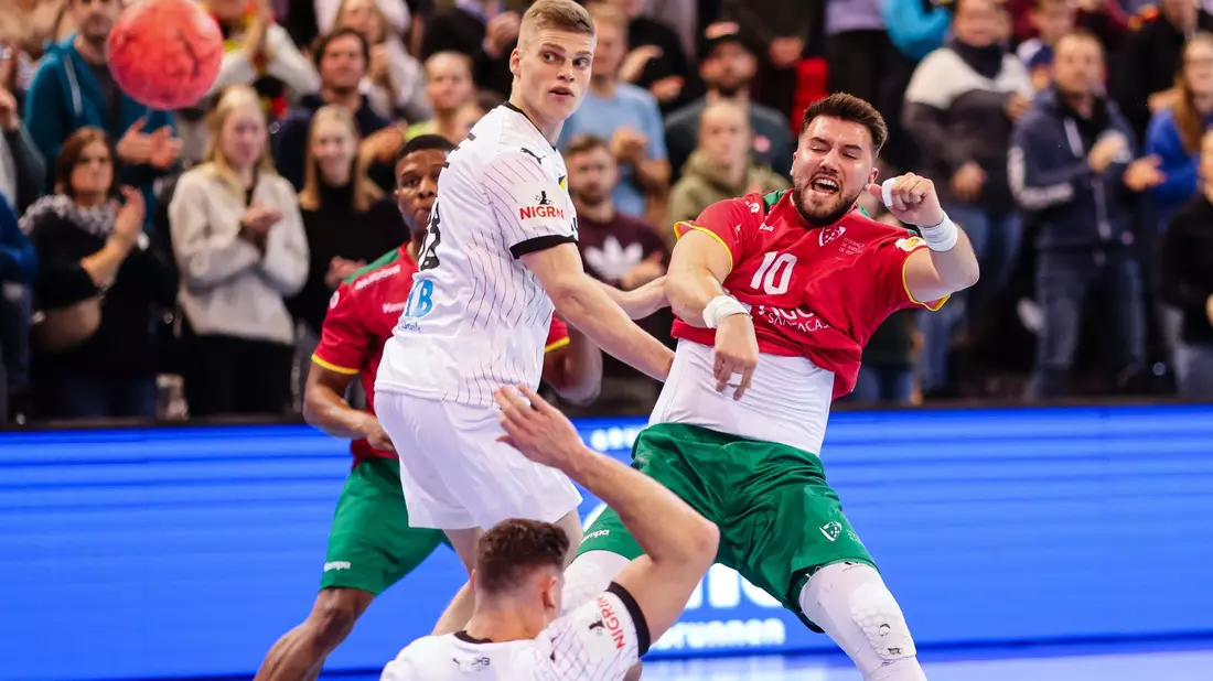 Martin Hanne (l) machte ein starkes Spiel gegen Portugal. - Bild: Frank Molter/dpa